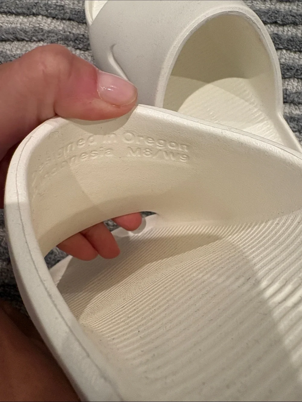 Men’s Nike White Slide Sandals - brand new worn once